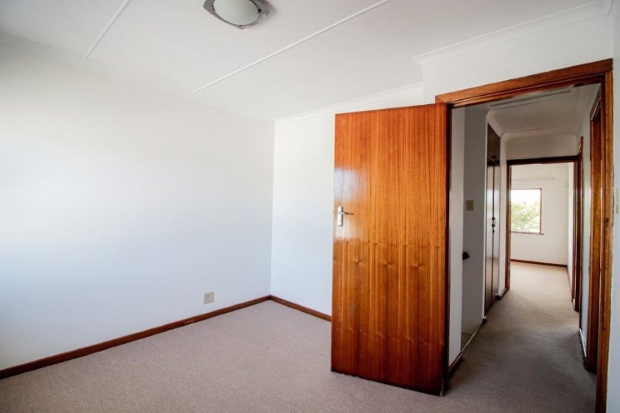 To Let 3 Bedroom Property for Rent in Beacon Bay Eastern Cape